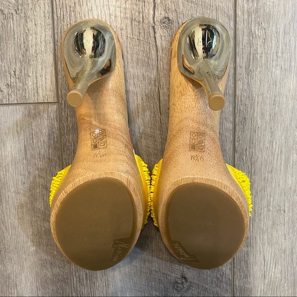 Marciano Yellow Beaded Heels | Womens US 10 - Picture 5 of 11